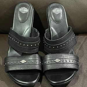 Harley Davidson womens black leather wedges sandals 7.5 Run Small Fits Sz 6